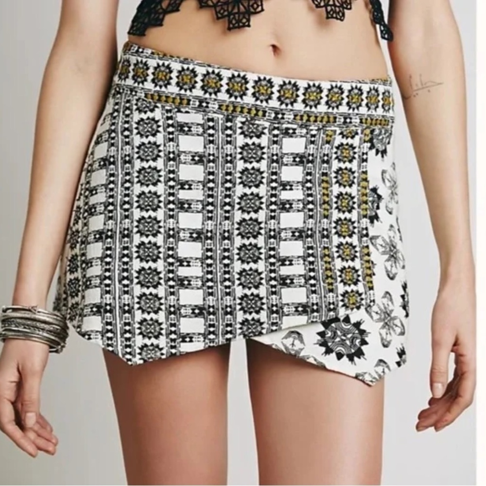 Free People Woven Tribal Cotton Skort Women's Size 6 Black, White, Yellow